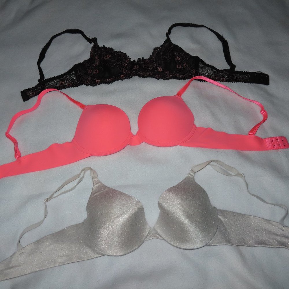 Size 34B Bras/ Bralette (Pink Bra)